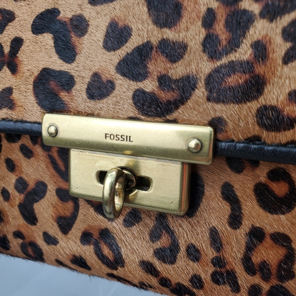 Fossil Memoir Cheetah Leather Crossbody Bag - Picture 10 of 17
